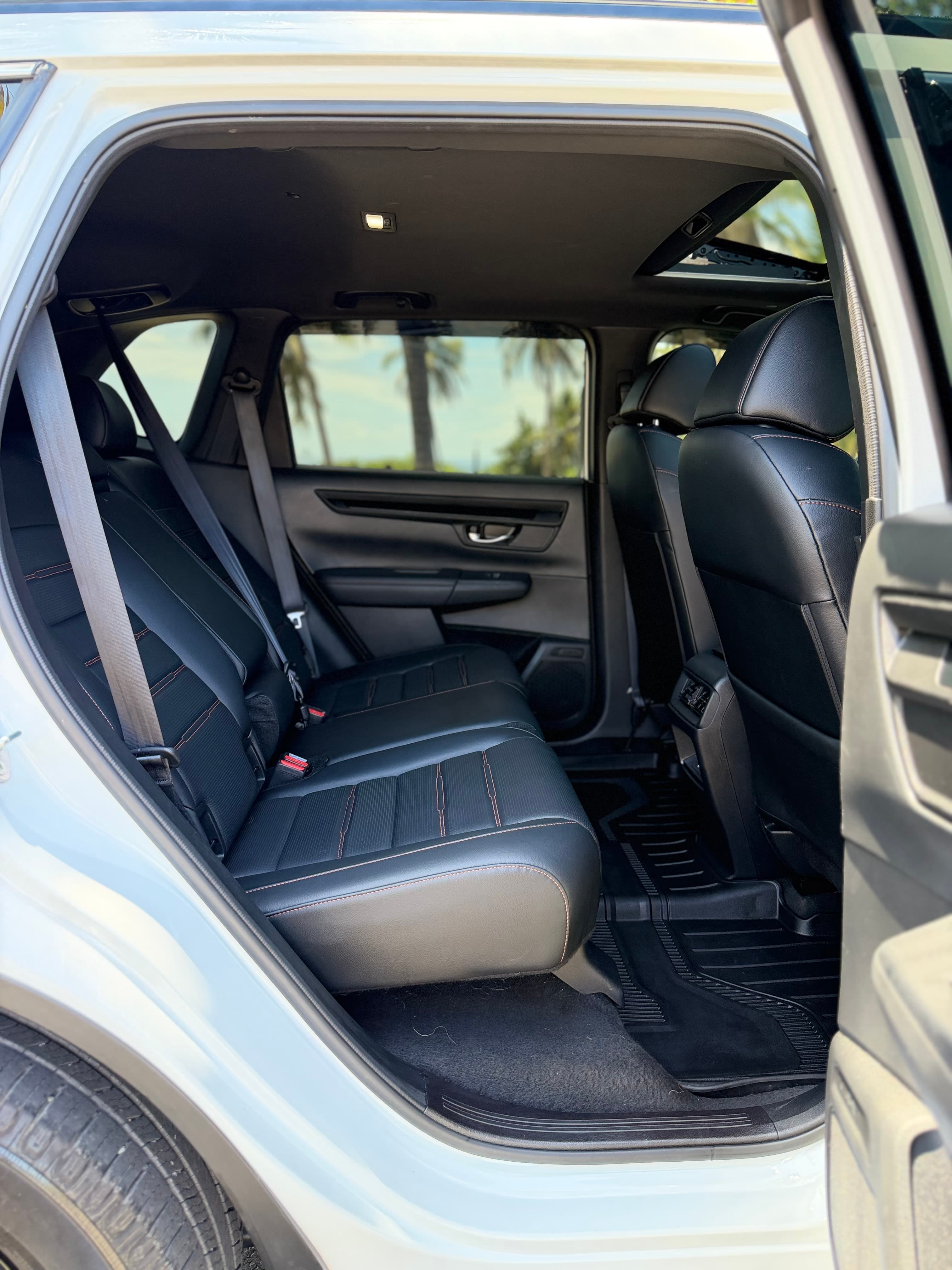 Honda CR-V 2024 Sport-L, color blanca