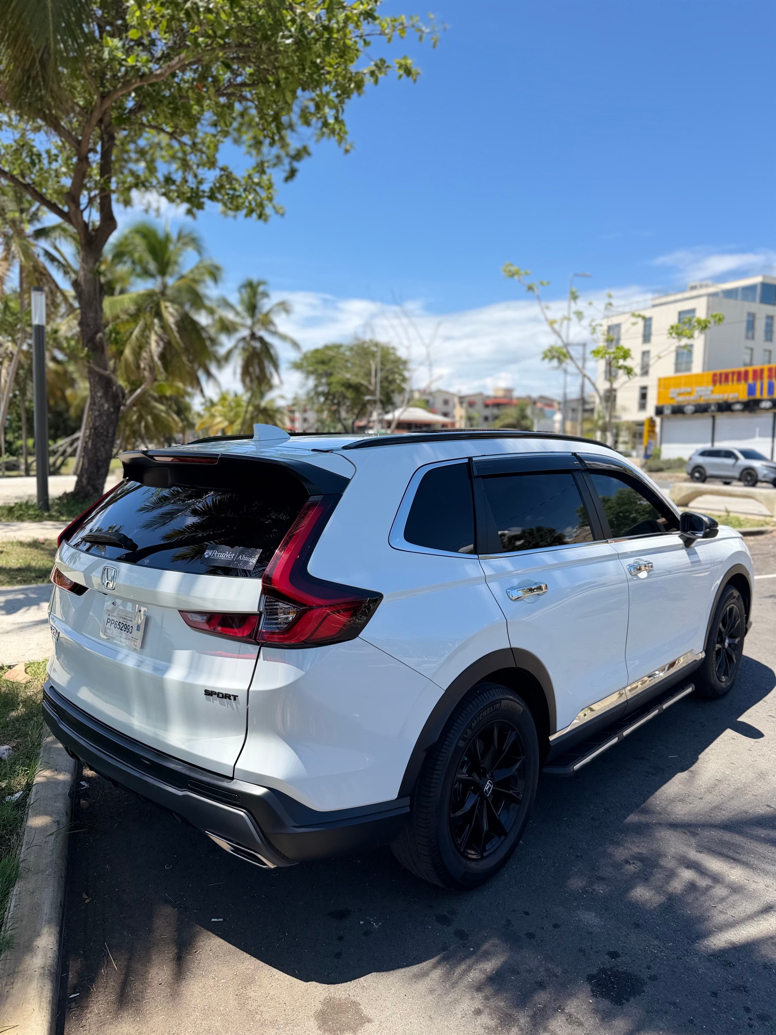 Honda CR-V 2024 Sport-L, color blanca