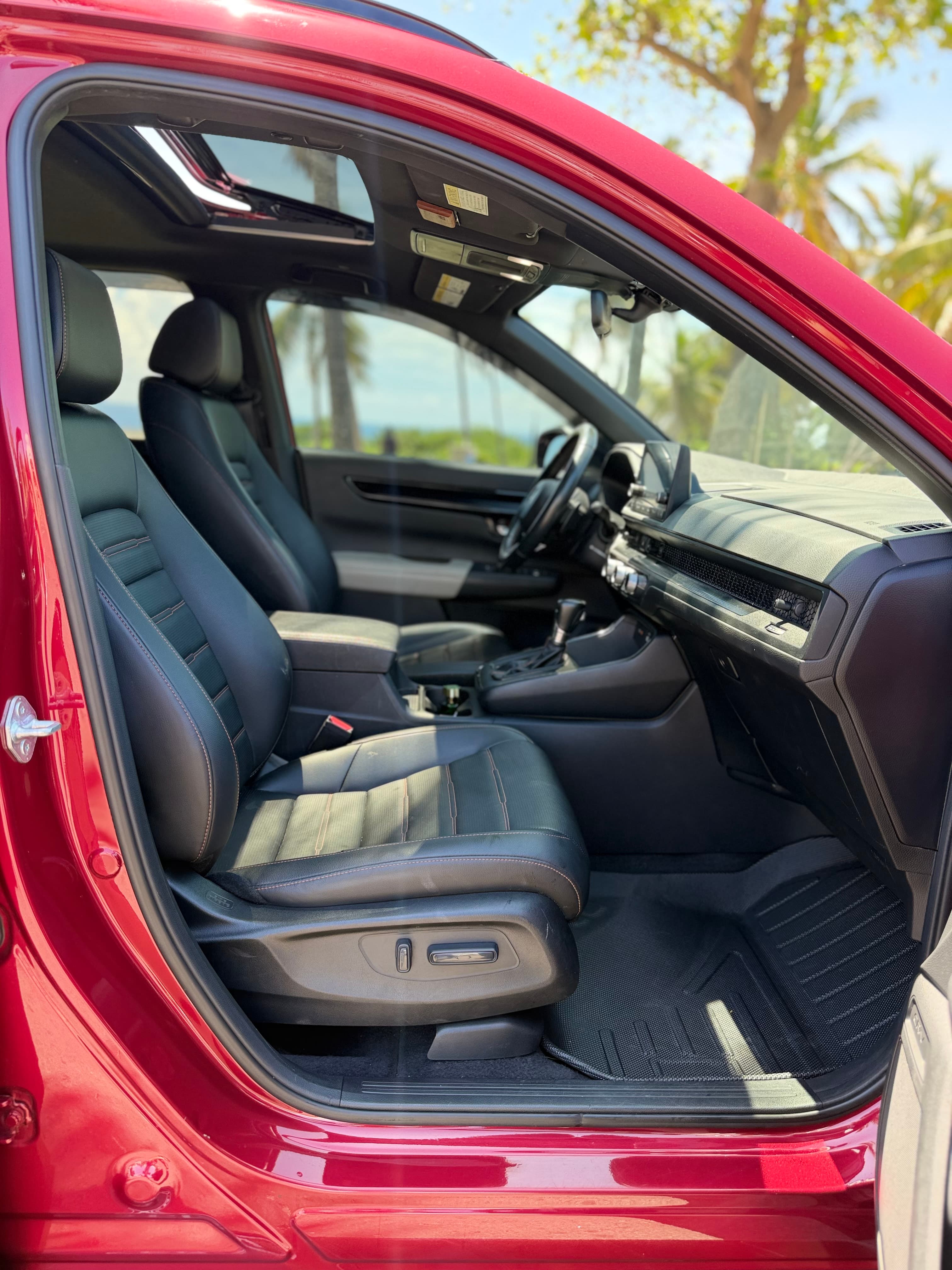 Honda CR-V 2024 Sport, color roja